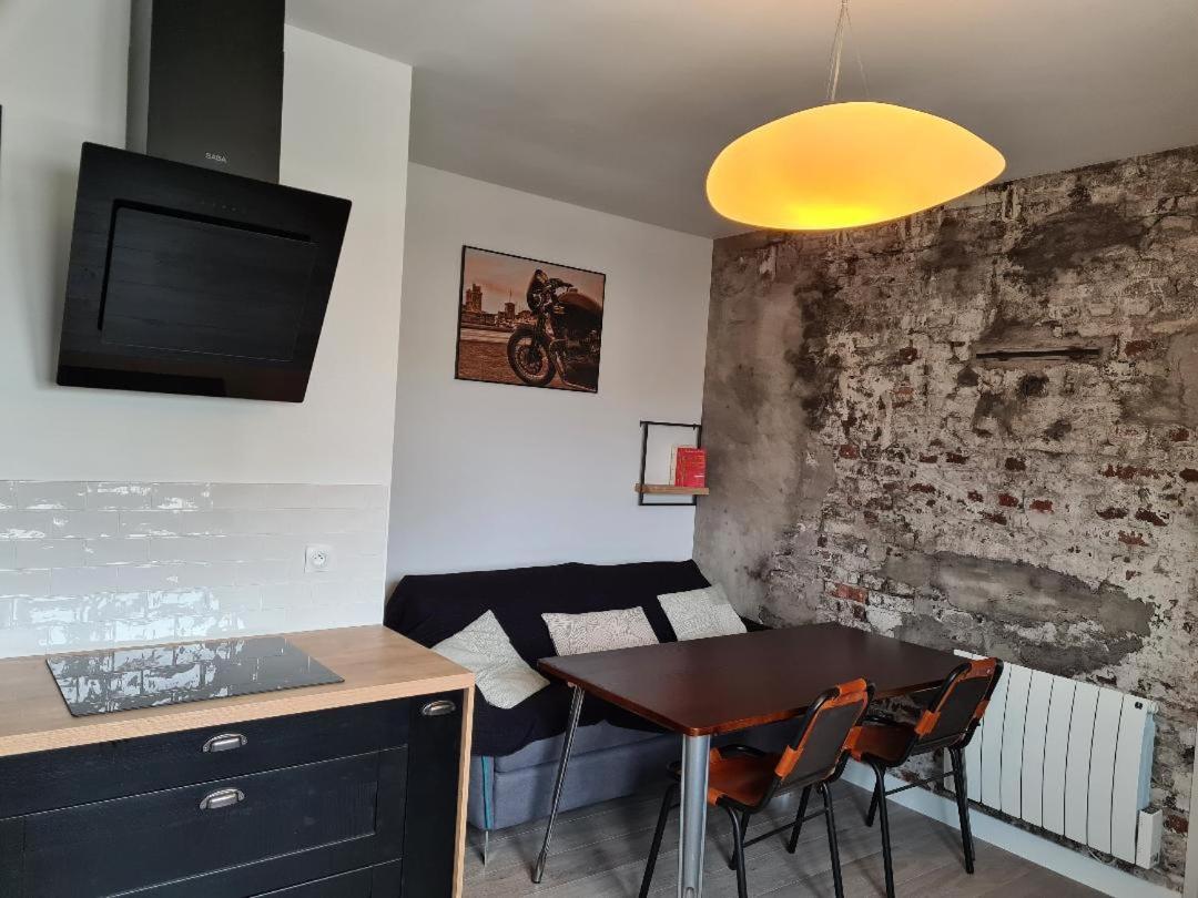 Le Fetilly Avec Parking Privatif Et Climatisation La Rochelle  Luaran gambar